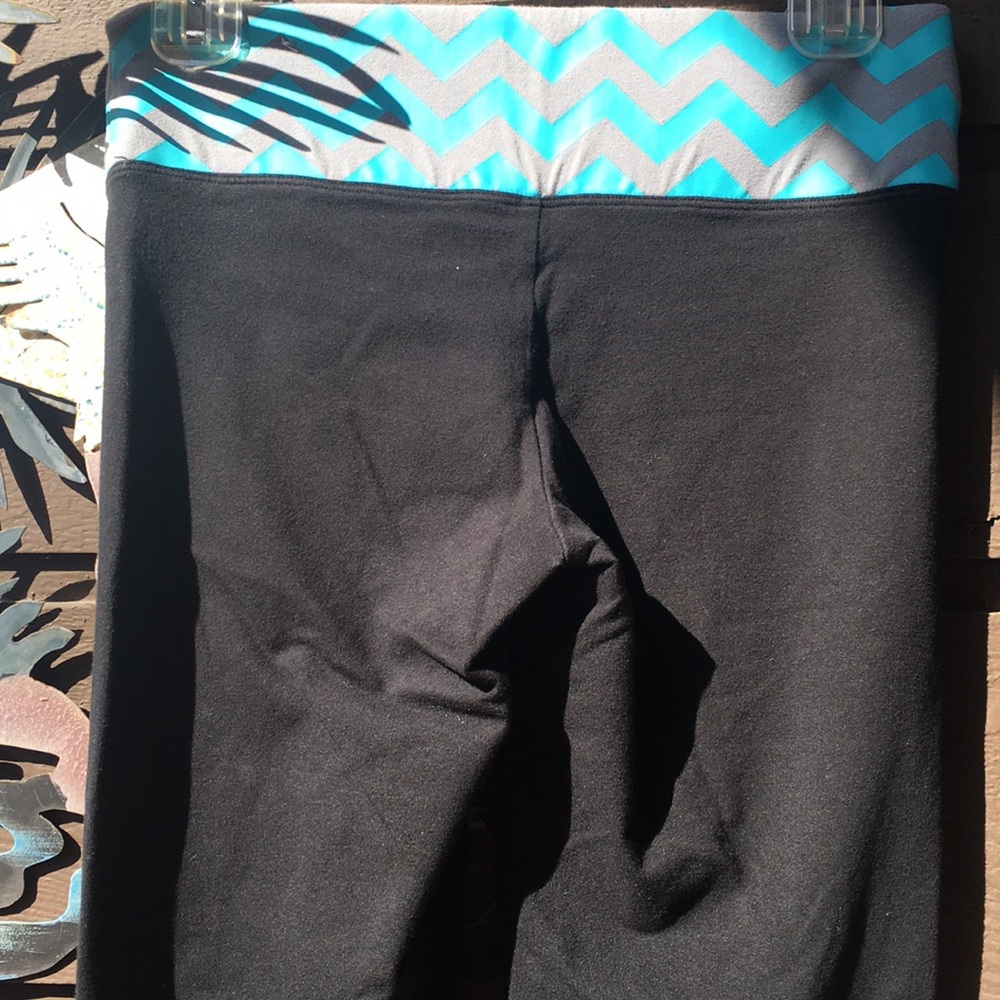 PINK Leggings - Picture 5 of 7